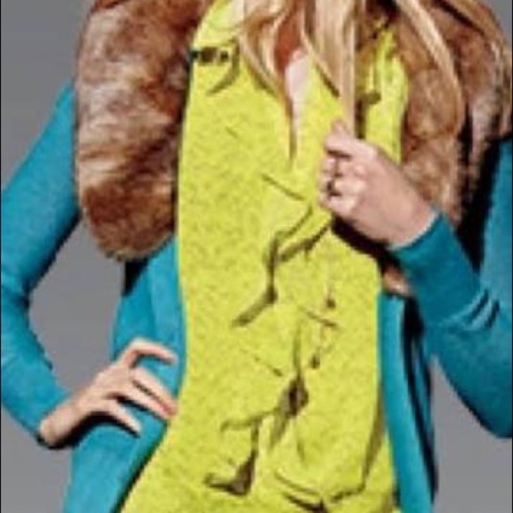 Cabi ruffle front chartreuse yellow green career wear tank small reign blouse - Picture 8 of 9